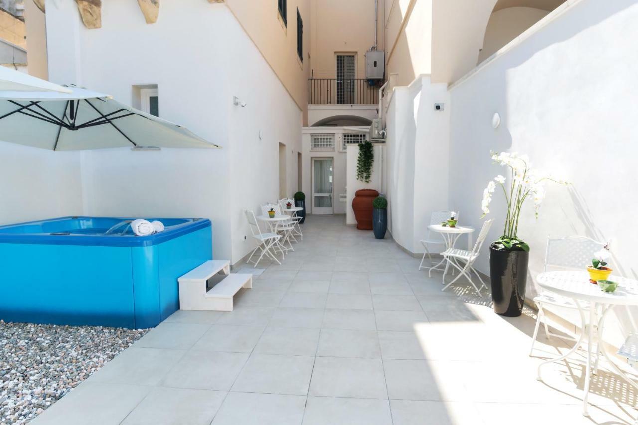 Le Stanze Del Duomo Bed and Breakfast Lecce Exteriör bild